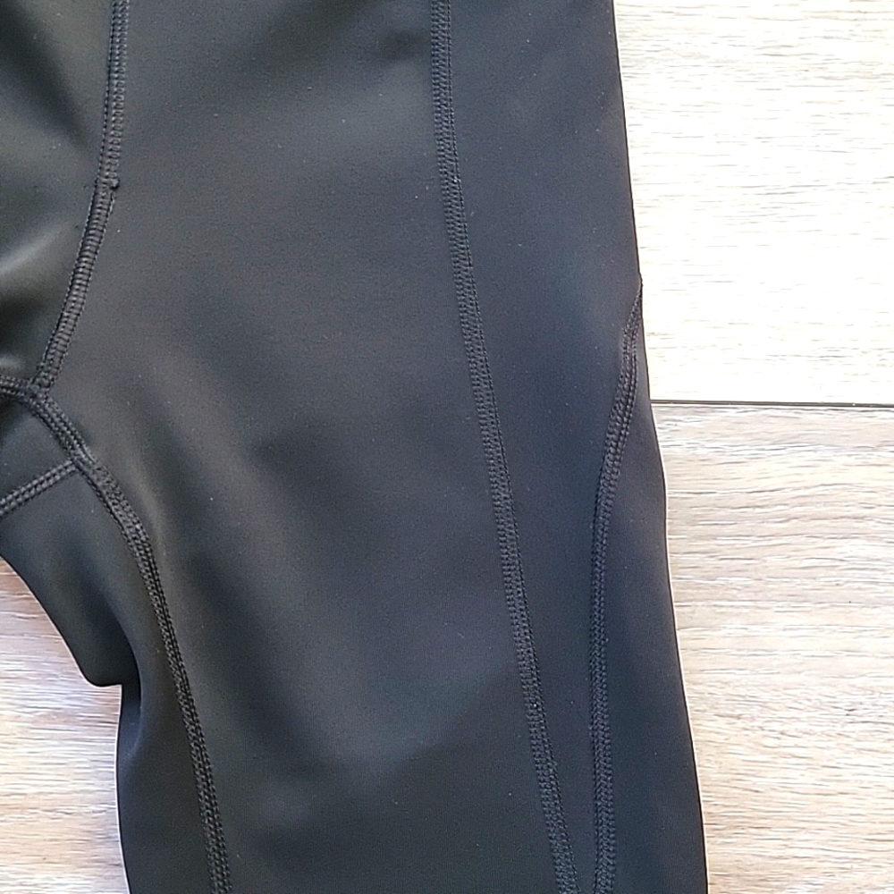 IVY PARK Black Capris - Picture 4 of 10